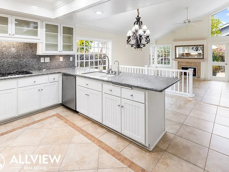 19 Fairdawn — Photo 2