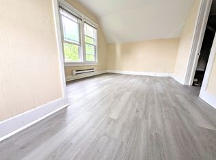 2681 E 126th St #3, Cleveland, OH 44120