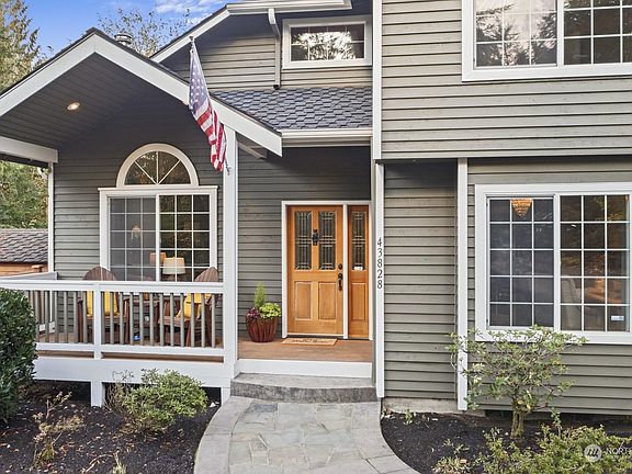 3rd image of 43828 SE 168th St