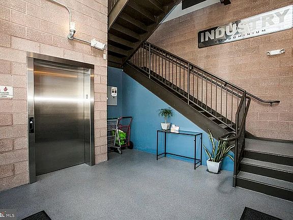 3rd image of 75 Maple St Suite 109