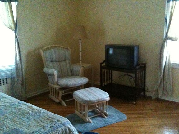 bedroom 2nd floor