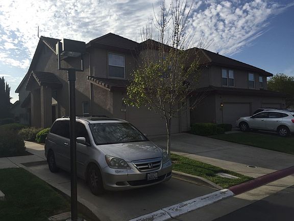 2nd image of 831 Lupine Ct