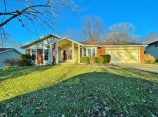 111 Calwood Dr, Saint Peters, MO 63376