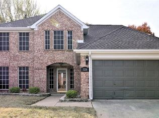 324 Ashley Oak Ln, Lake Dallas, TX 75065