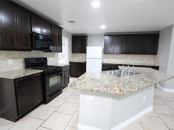 5th image of 17703 Rose Summit Ln