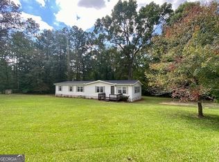 31 Honeysuckle Ln, Zebulon, GA 30295