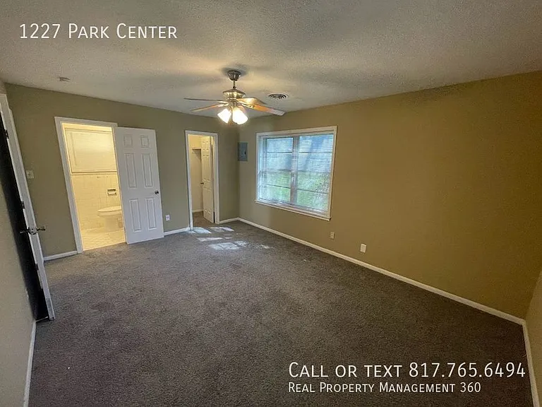 1227 Park Ctr — Photo 6