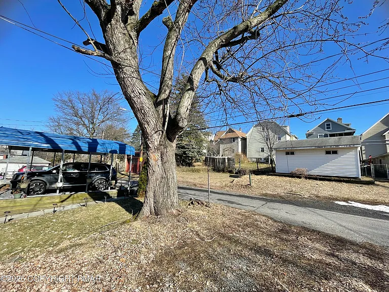 1028 N Webster Ave #2 — Photo 48
