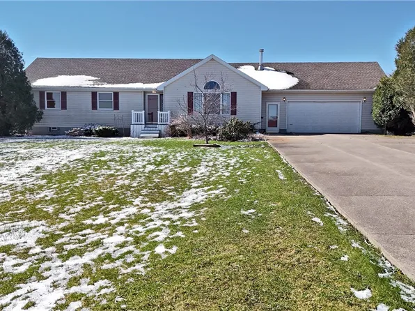 8490 Hahn Rd, Fredonia, NY 14063