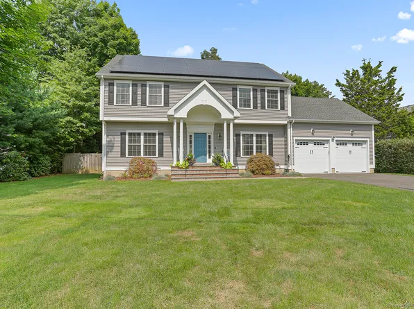 4 Nelson Place, Fairfield, CT 06825