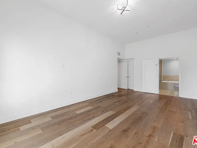 7133 Hawthorn Ave #Penthouse 6 — Photo 24