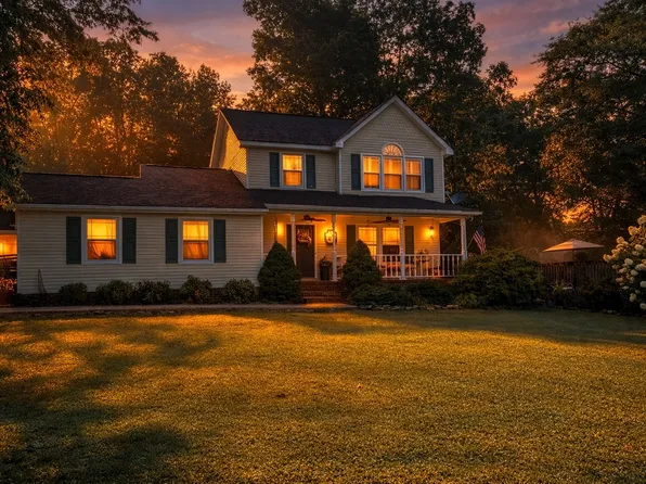 170 Hillwood Dr, Estill Springs, TN 37330