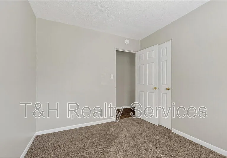 3836 Priscilla Ave — Photo 14