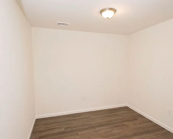 Apartments On Main — Photo 88