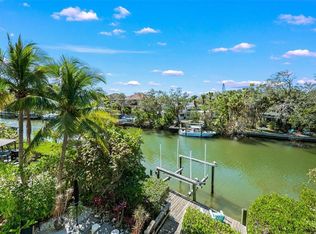4960 Commonwealth Dr, Sarasota, FL 34242