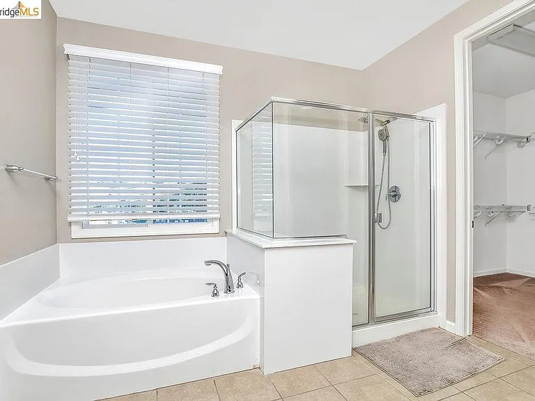 1354 Portofino Dr — Photo 12