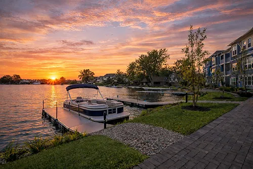 Mystic Cove - Luxury Lakefront Living Photo 1 Mystic Cove - Luxury Lakefront Living Photo 1