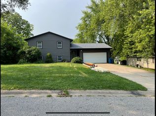 420 Walnut St, Le Claire, IA