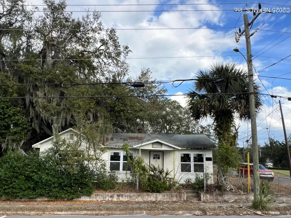 921 HUSSON Avenue, Palatka, FL 32177