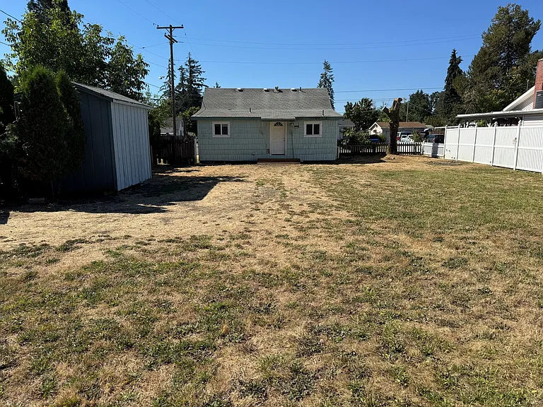 1606 Ash Ave — Photo 25