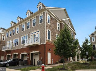 42558 Sunset Ridge Sq, Ashburn, VA 20148