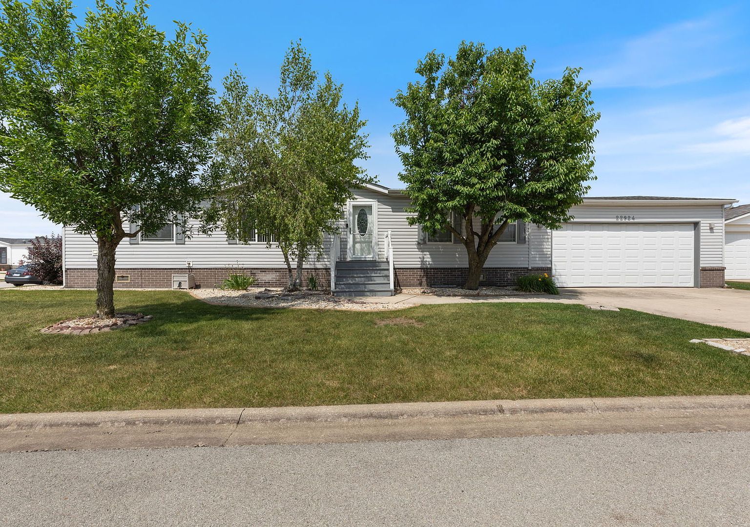 22924 S Long Beach Dr, Frankfort, IL 60423 | Zillow