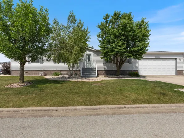 22924 S Long Beach Dr, Frankfort, IL 60423