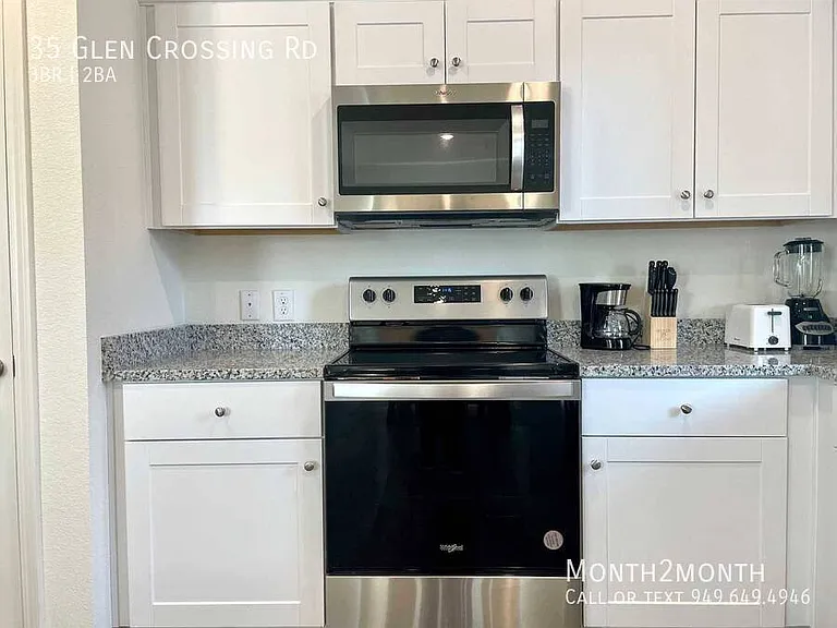 35 Glen Crossing Rd — Photo 9