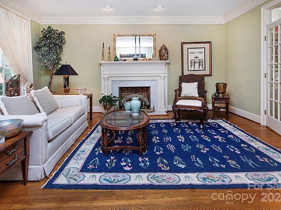 4th image of 2613 Giverny Dr