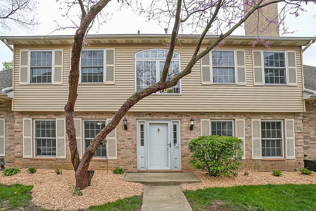 1st image of 1517 Laurel Oaks Dr #0