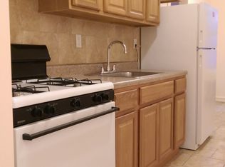 190 E 17th St APT 1A, Brooklyn, NY 11226