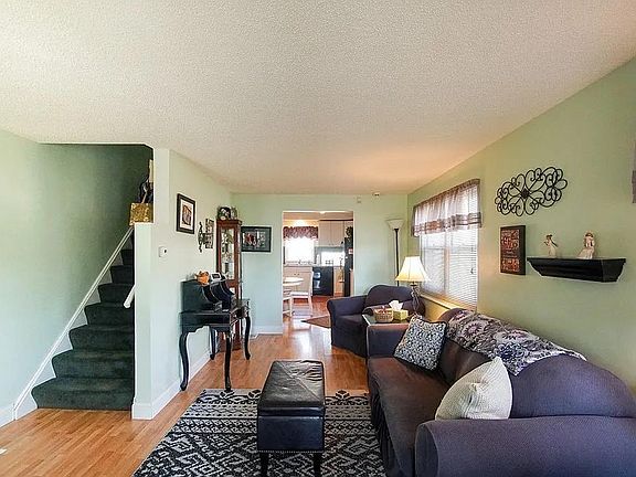 2nd image of 225 Lake Ave