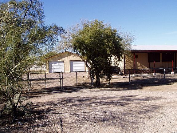 2nd image of 4222 S Mimbres Dr