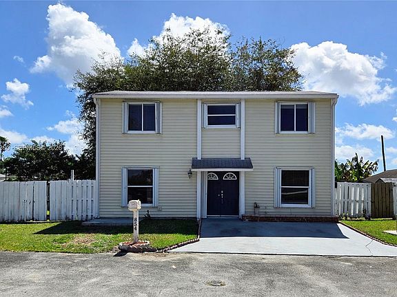 2nd image of 854 SW 8th Pl