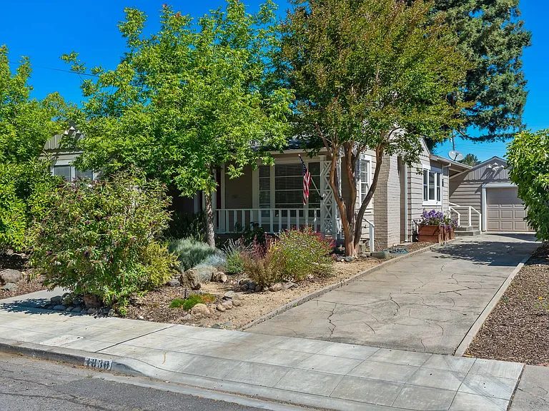 1830 Fuller Way — Photo 3