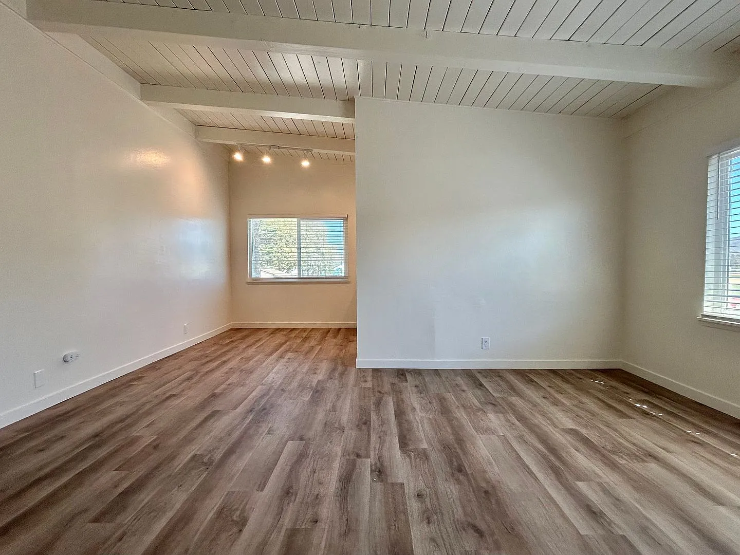 49 - Royal Pines LLC — Photo 2