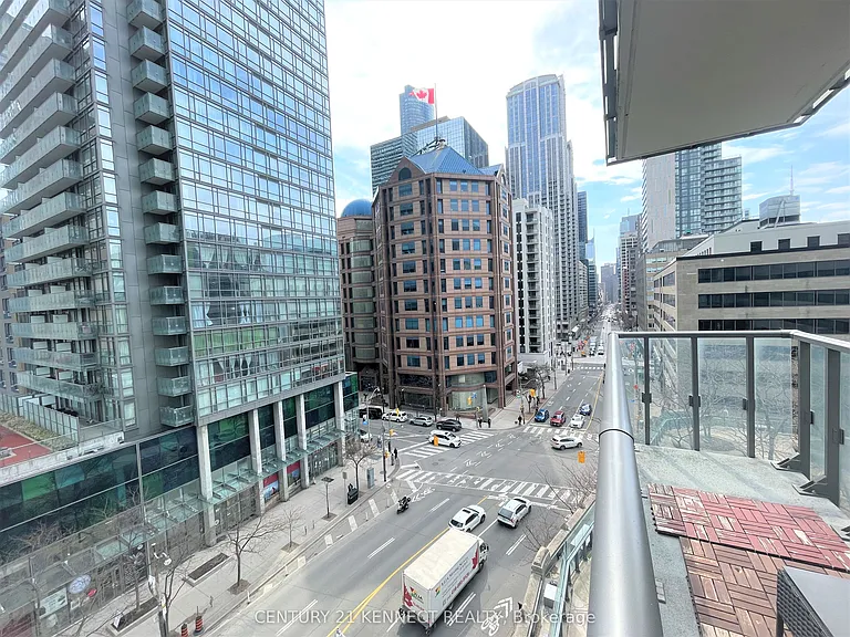 832 Bay St #608 — Photo 12