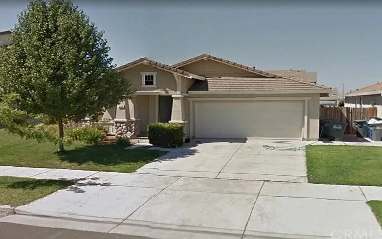 563 Beckman Way — Photo 2