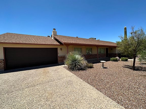 3rd image of 5091 N Hillcrest Dr