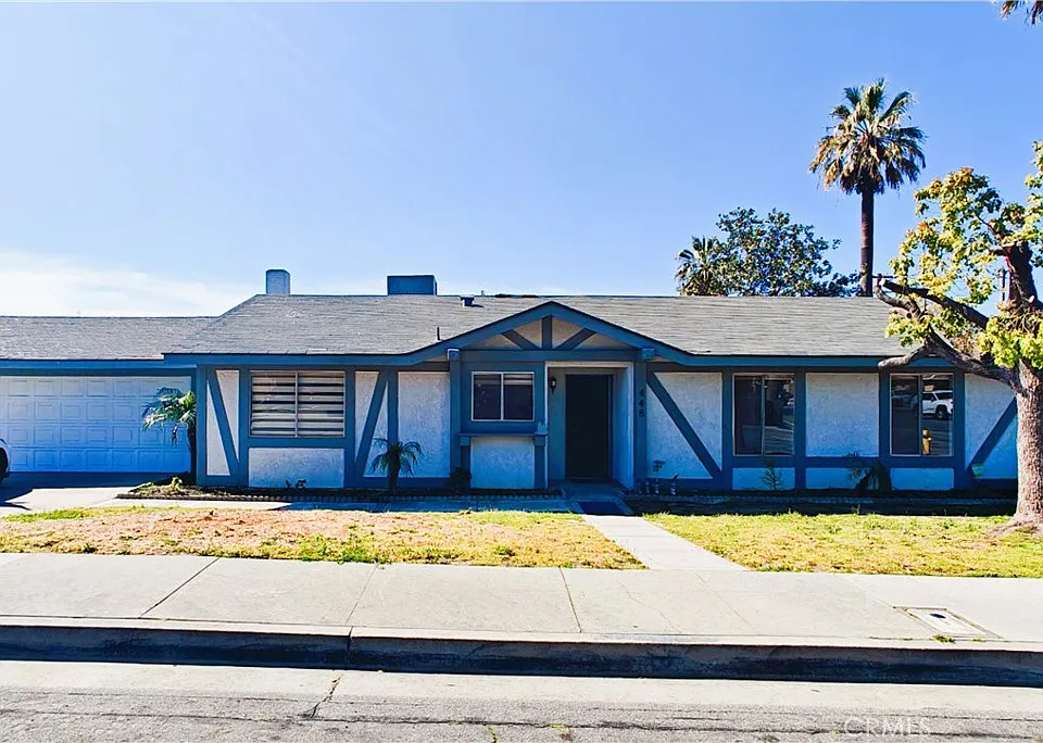 448 E Walnut Ave