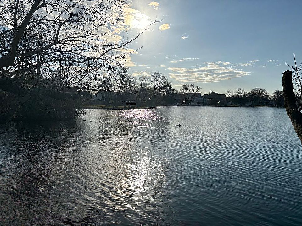 15 Barberry Rd, West Islip, NY 11795 Zillow