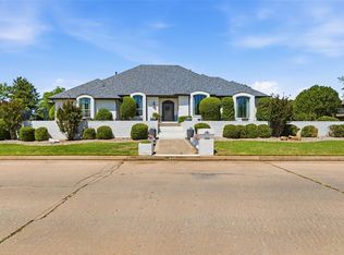 921 Gleneagles Dr, Edmond, OK 73013