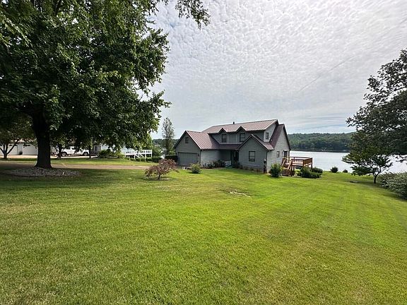 2nd image of 1210 Pearl Dr