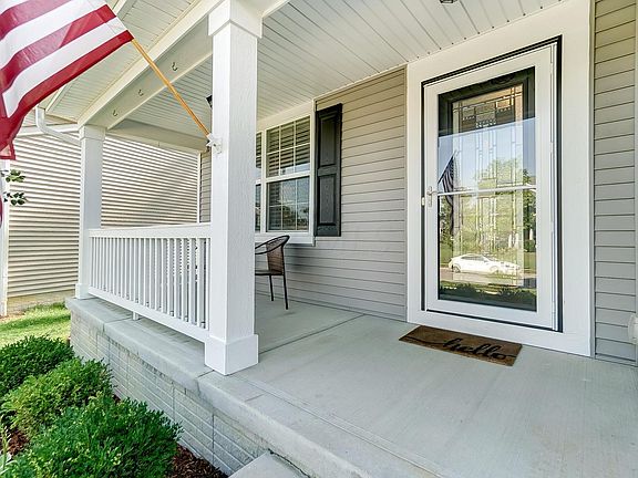 2nd image of 3901 Winding Oaks Dr