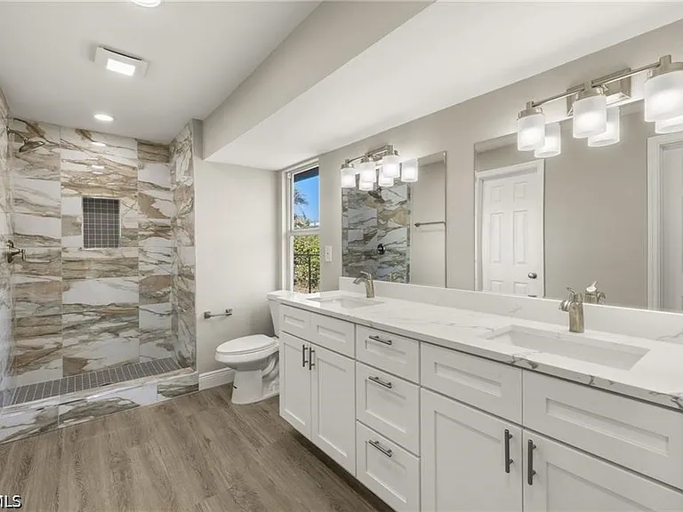 780 Beach Rd — Photo 15