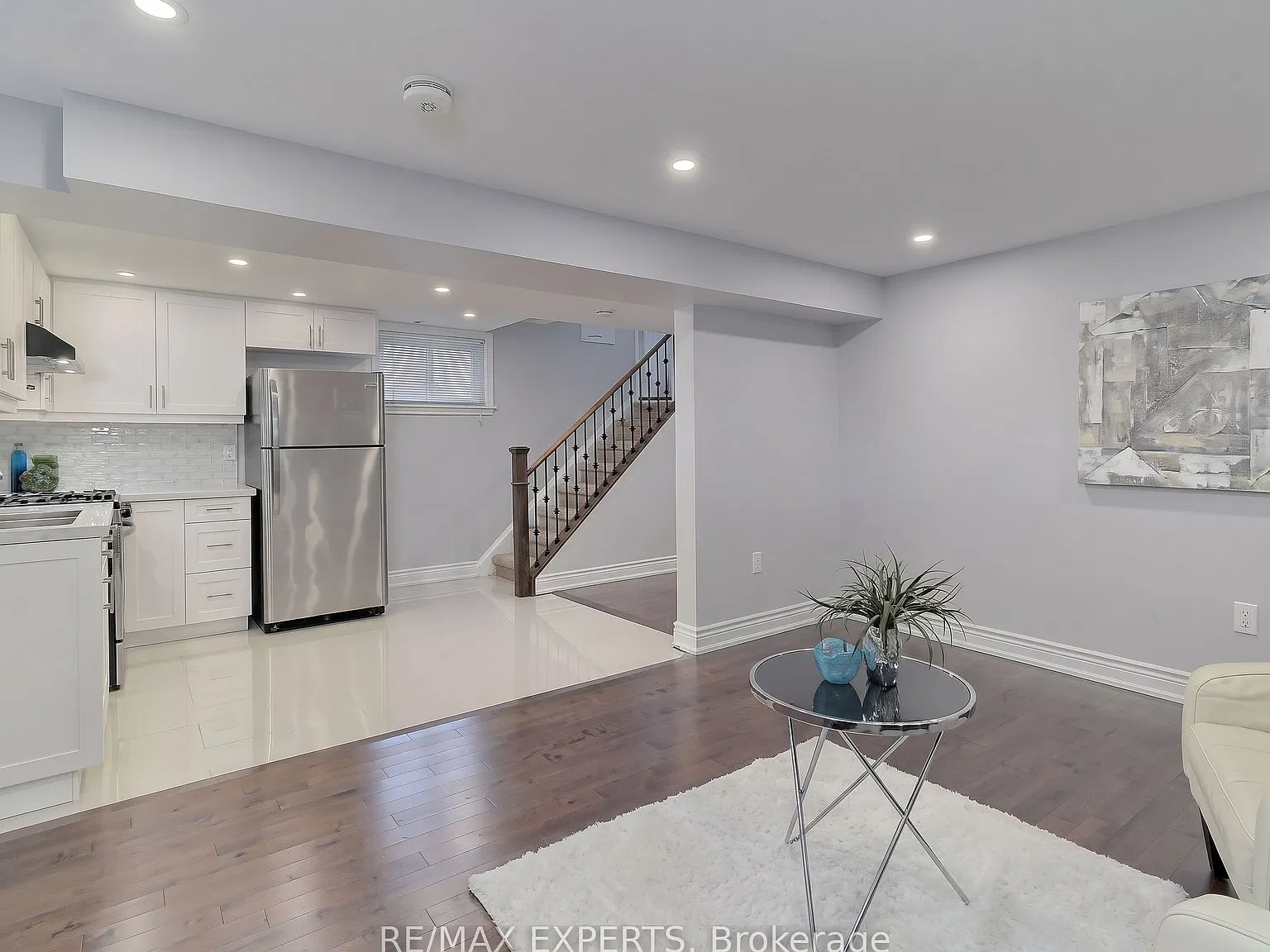 3 bed, $2,400 — Photo 3