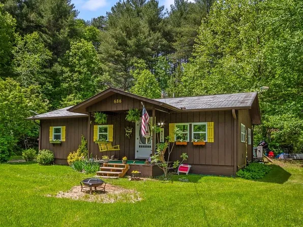 686 Caney Creek Rd, Murphy, NC 28906