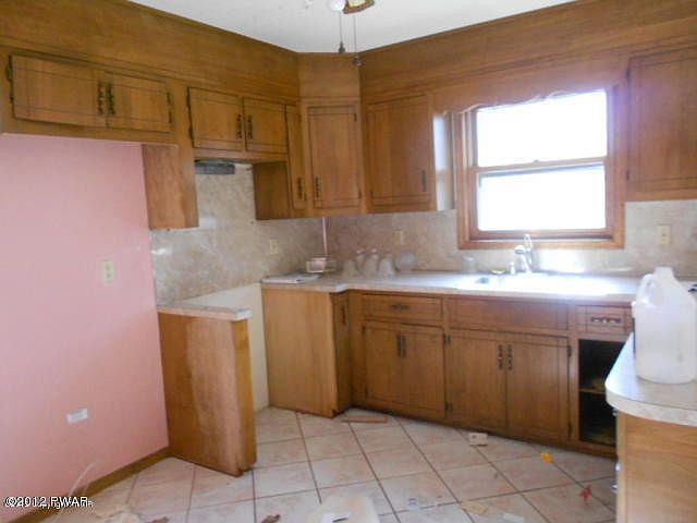 2nd image of 24 Chipperfield Dr