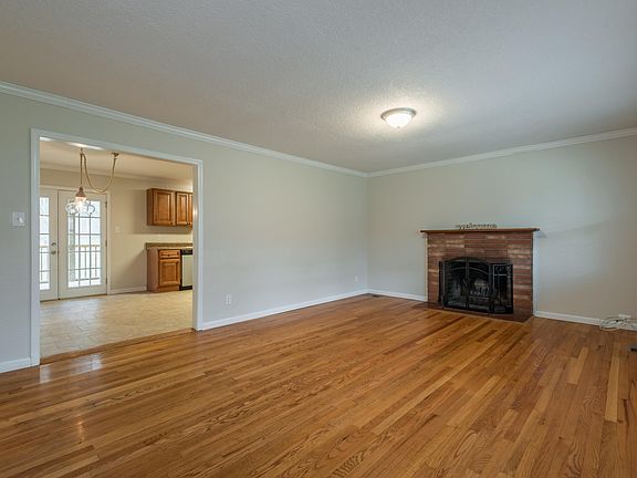 4th image of 7927 W Cliff Dr
