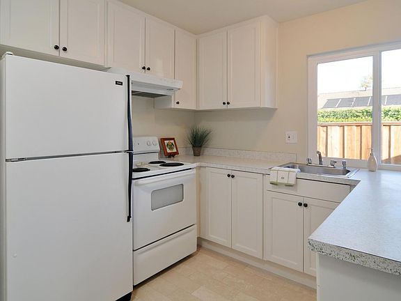 5th image of 5480 Don Manrico Ct